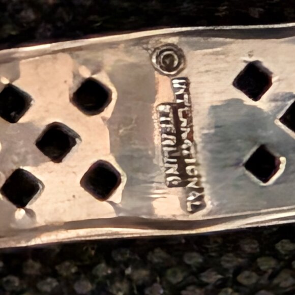 Vintage Sterling basketweave bracelet - Picture 3 of 3